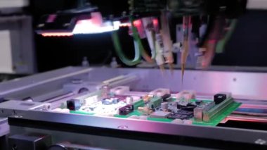 Fabrikada uçan sonda testi - yazdırılmış devre kartlarının kalite testi