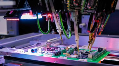 Basılı devre kartlarının kalite testi - fabrikada uçan sonda testi