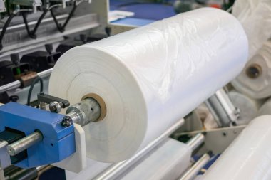 Otomatik plastik torba yapma makinesi - geri dönüşüm sergisinde silindir taşı