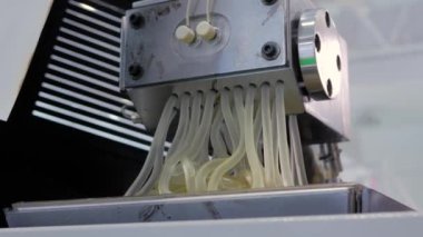Atık plastik geri dönüşüm makinesi: fabrikada polietilen eritme süreci