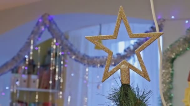 Stjärna på cristmas träd. — Stockvideo