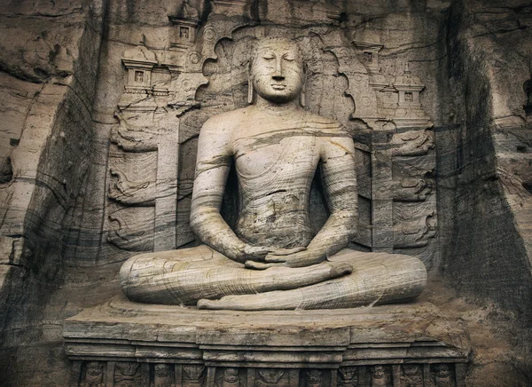 Buddha in pollonaruwa, sri lanka — Stockfoto
