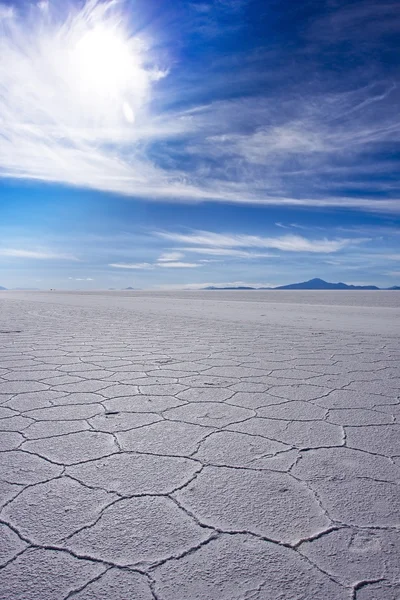 Zout flat in Bolivia in zonsondergang. — Stockfoto