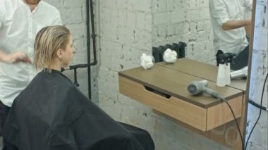 genç güzel kadın Kuaför Salonu