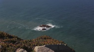 Cabo da Roca Portekiz fırtınalı hava kayalar ve kayalıklar