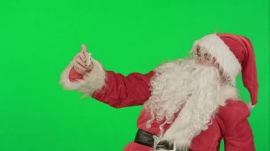 Noel Baba yapmak selfie, büyük bir hediye bir yeşil ekran krom tuşunu basılı tutarak
