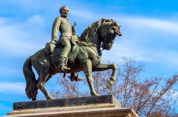 Monumento general a caballo — Foto de stock gratis