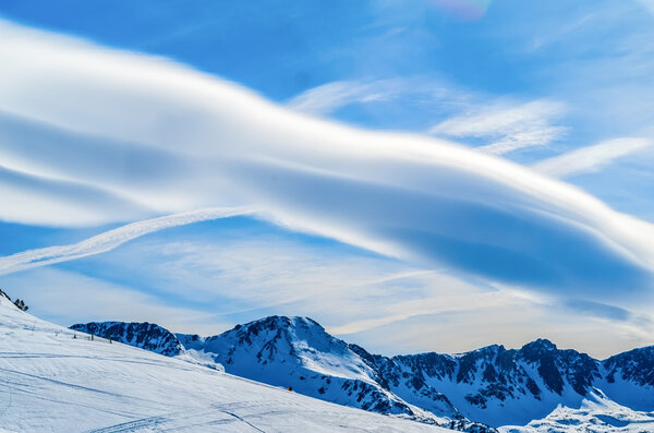Unusual sky above mountains — Stock Image Unusual sky above mountains — Stock Photo, Image