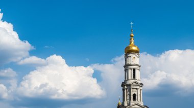 Bulutlar gökyüzü Ukrayna kilise