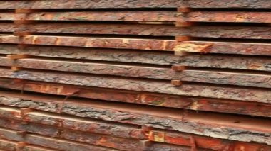 açık stok günlükleri yığını