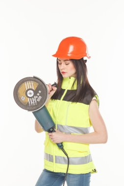 Kadın, beyaz arka plan üzerinde açı değirmeni