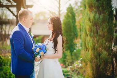 Düğün mutlu çift elele