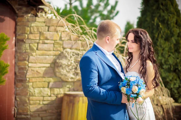 Casamento de tabuleta noivo de noiva de verão — Fotografia de Stock