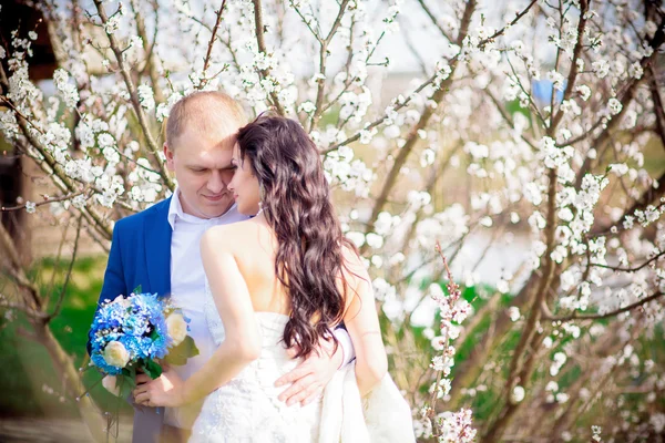 Casamento de tabuleta noivo de noiva de verão — Fotografia de Stock