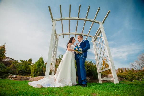 Mutlu gelin ve damat düğünlerinde