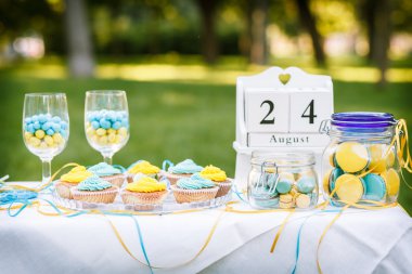 acıbadem kurabiyesi mavi sarı