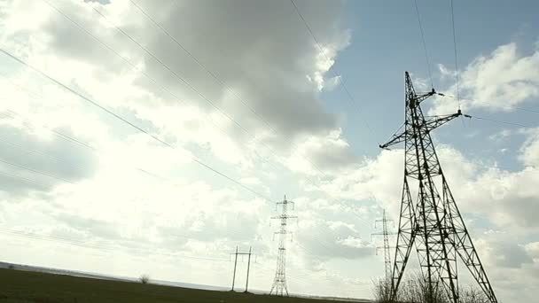 Polonais contre haute tension — Video