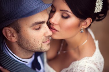 Düğün, öpücük, üstten görünüm