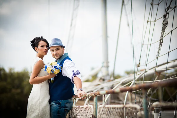 Brudgummen, bröllop, hatt — Stockfoto