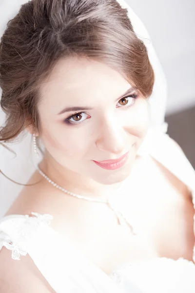 Portrait of a beautiful bride — Stock Photo, Image