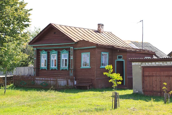 러시아의 오래 된 시골 집 — 스톡 사진
