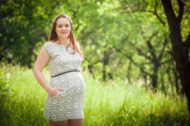 hamile açık havada