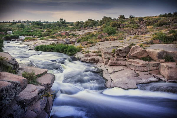 Rapids Nehri üzerinde — Stok fotoğraf