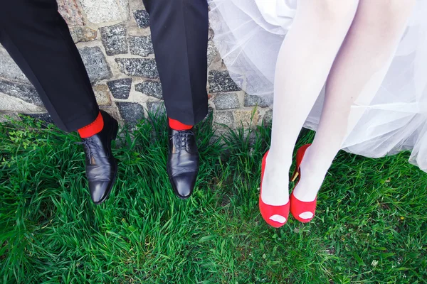 Casamento meias vermelhas, sapatos — Fotografia de Stock