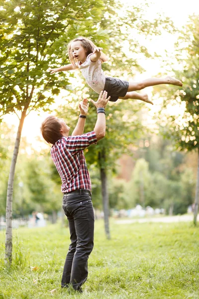 Family jumping — Stock Photo, Image