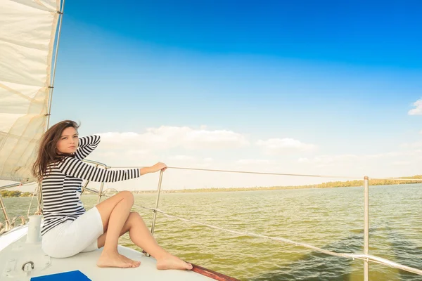 Relax girl, deck yacht — Stock Photo, Image