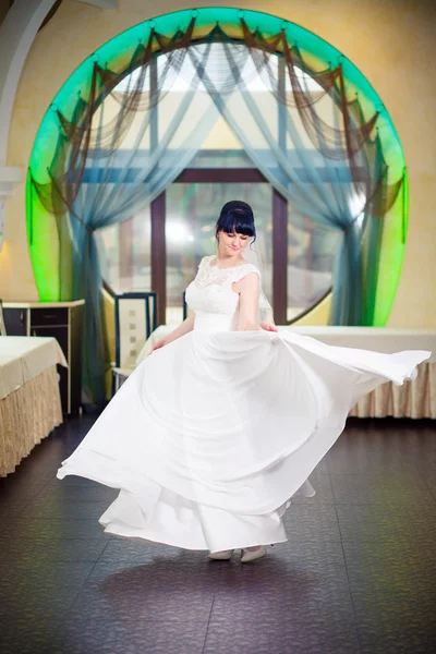 Bride dance — Stock Photo, Image