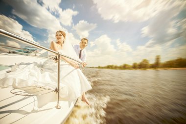 Gelin ve damat tekne