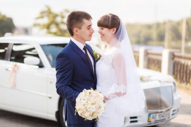damat, gelin düğün araba