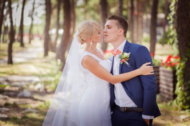 şık damat ve gelin