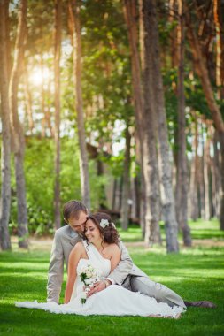 damat ve gelin oturma günbatımı