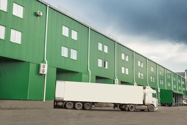 Truck, warehouses, — Stock Photo, Image