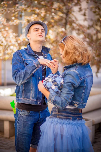 Jeans bride — Stock Photo, Image