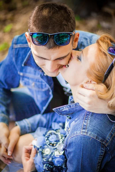 Jeans bride — Stock Photo, Image