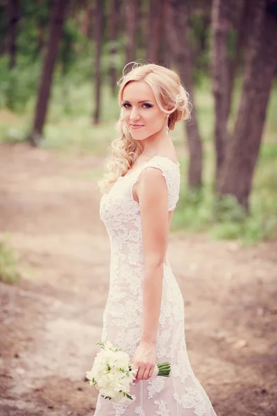 Stylish bride — Stock Photo, Image