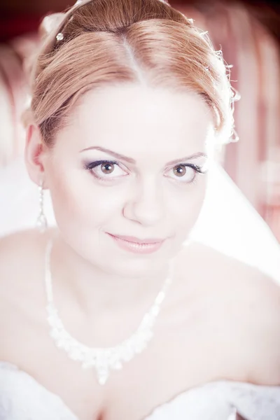 Closeup portrait bride — Stock Photo, Image