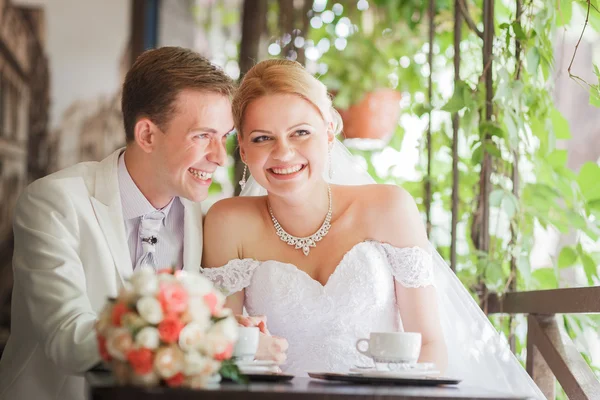 Smiling bride — Stock Photo, Image