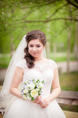 güzel gelin niteliğine yakın çekim