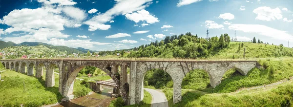 Alte Eisenbahnbrücke — Stockfoto