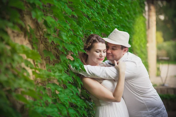 Stylish bride and groom — Stock Photo, Image