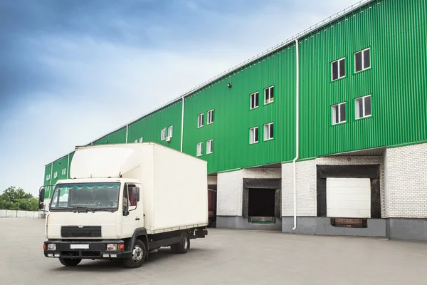 Truck dock warehouse — Stock Photo, Image