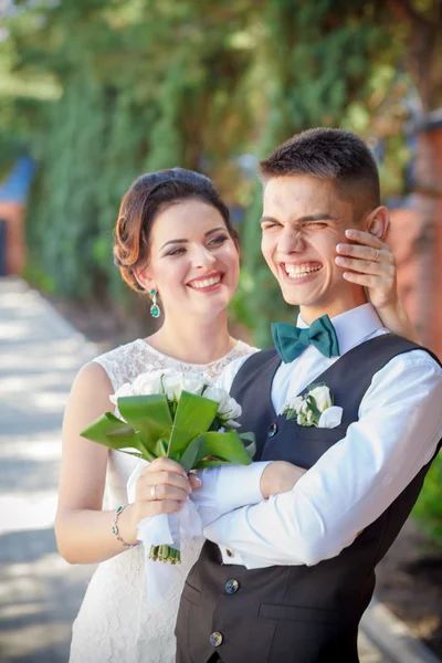 Risas en la boda —  Fotos de Stock