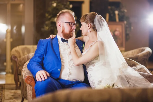 Stylish bride and groom — Stock Photo, Image