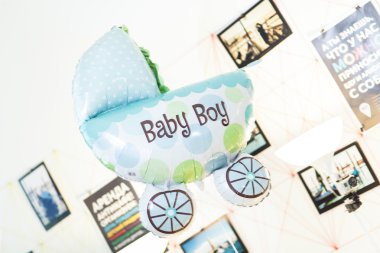 Havada balon bebek arabası