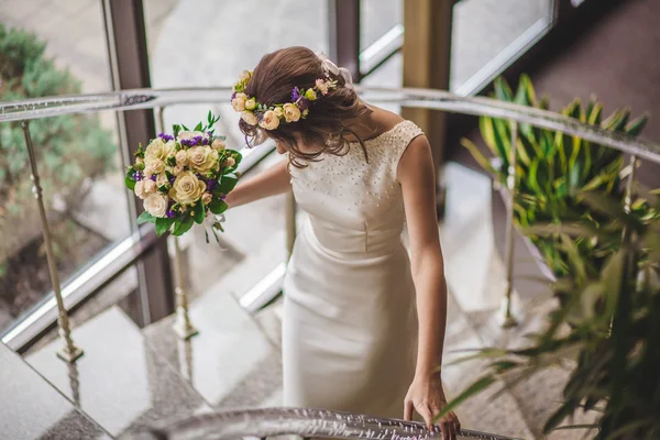 Květiny pro nevěstu kroky — Stock fotografie