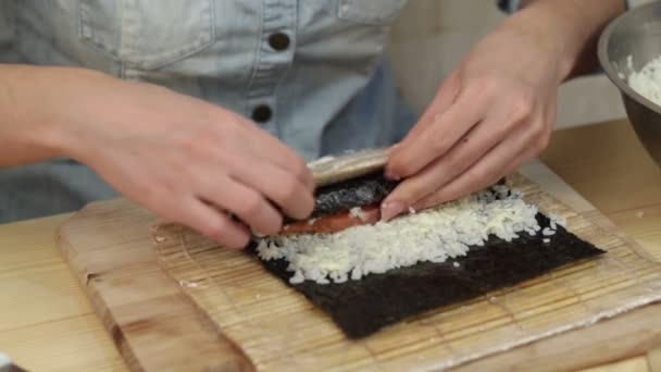 三文鱼卷沙拉 — 图库视频影像